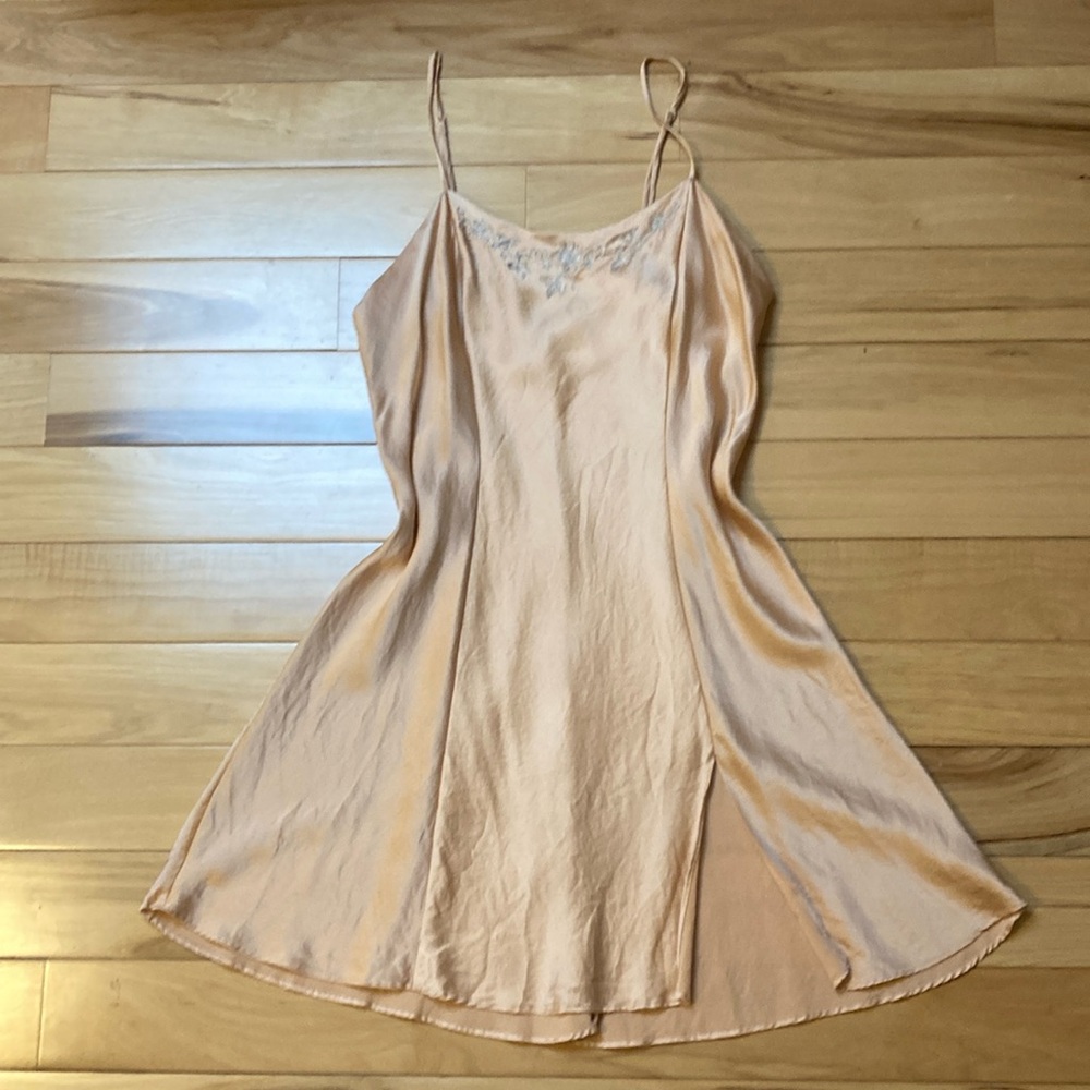 Vintage y2k Victoria's Secret Silk Embroidered Chemise Slip